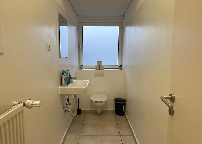 T&k - Comfortable 4 And 5 - 20min Fair Messe Cgn 奥弗拉特