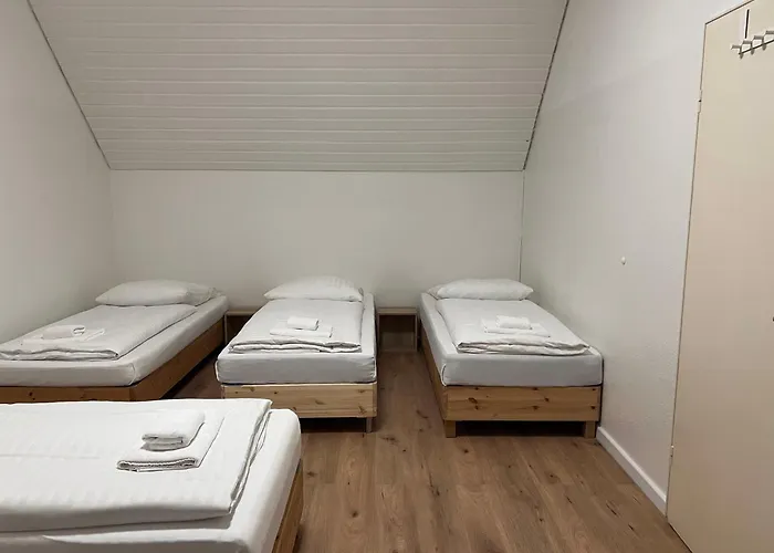 Апартаменты T&k - Comfortable 4 And 5 - 20min Fair Messe Cgn Оверат