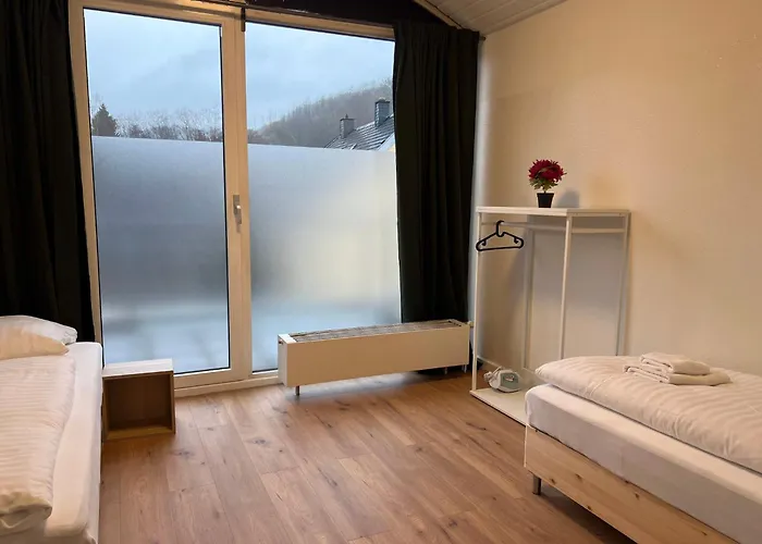 T&k - Comfortable 4 And 5 - 20min Fair Messe Cgn *